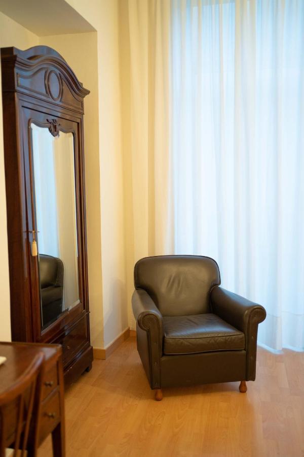 Appartamento San Mattia'S By Dimorra Napoli Esterno foto